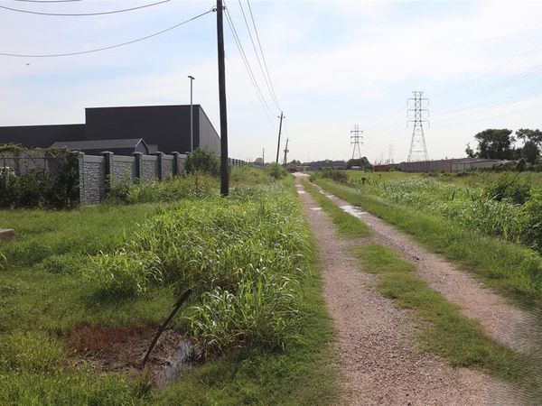 427 Procter Road , Baytown, TX 77521