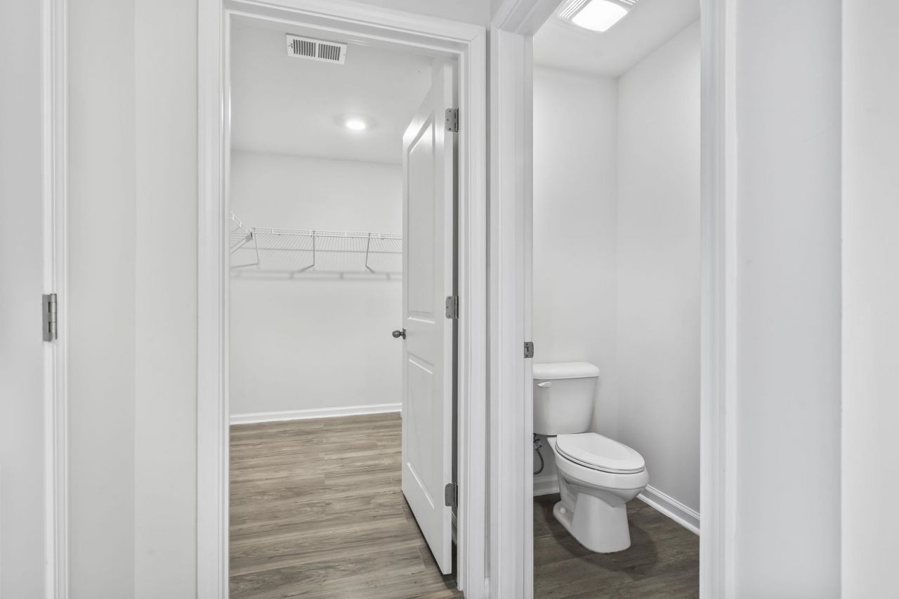 572 Talisman Trail Photo 12