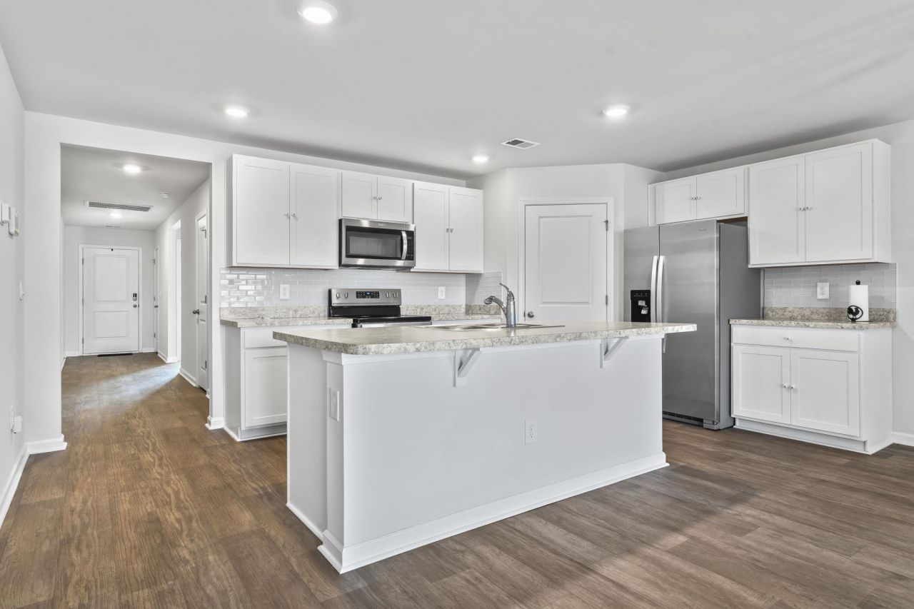 572 Talisman Trail Photo 14