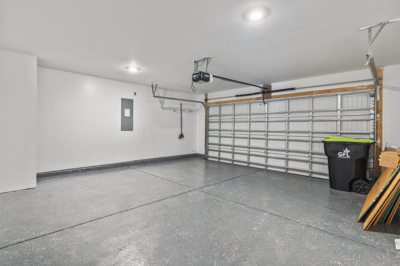 572 Talisman Trail Photo 24