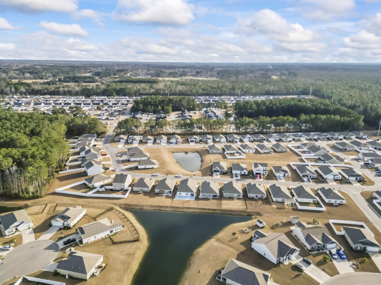 572 Talisman Trail Photo 32