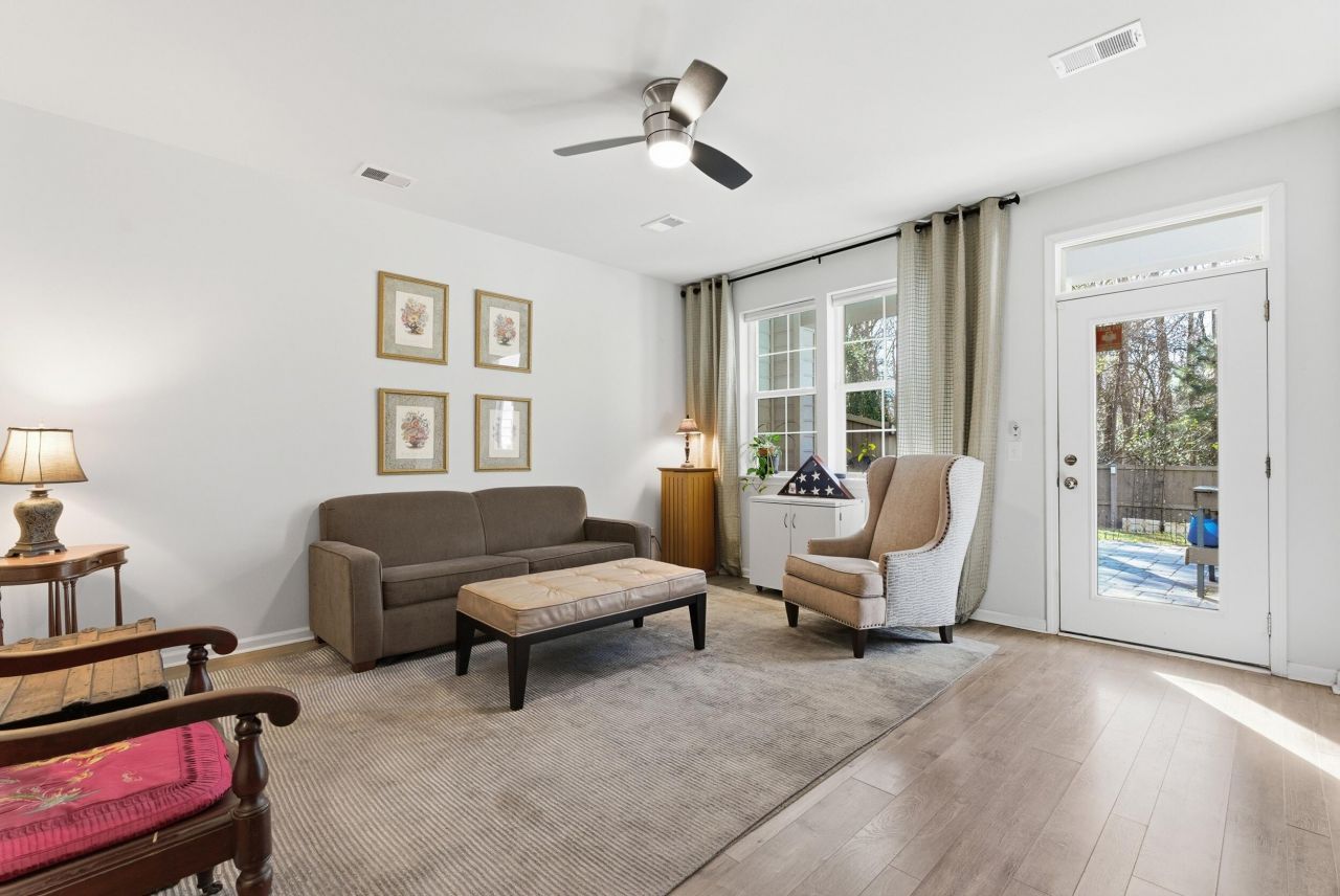 147 Claret Cup Way Photo 28