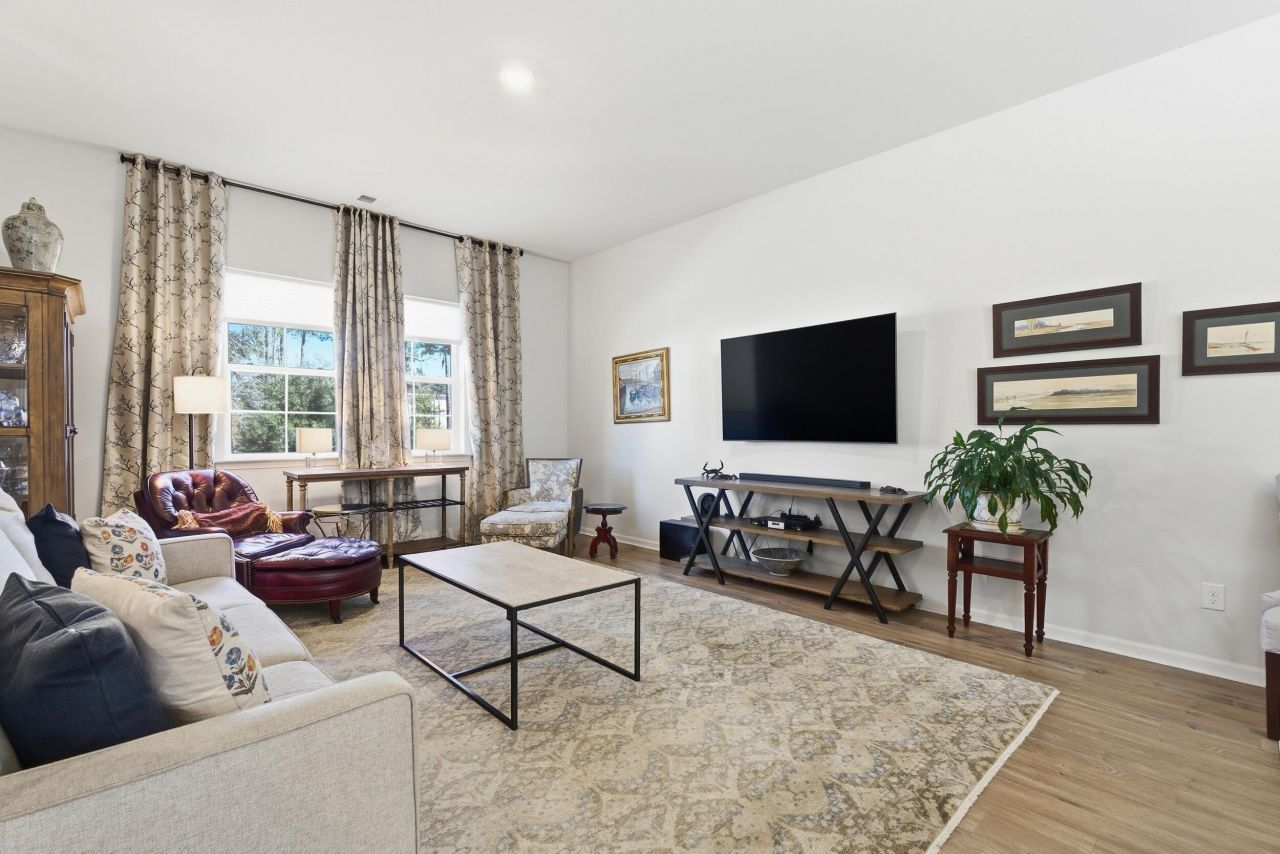 147 Claret Cup Way Photo 3