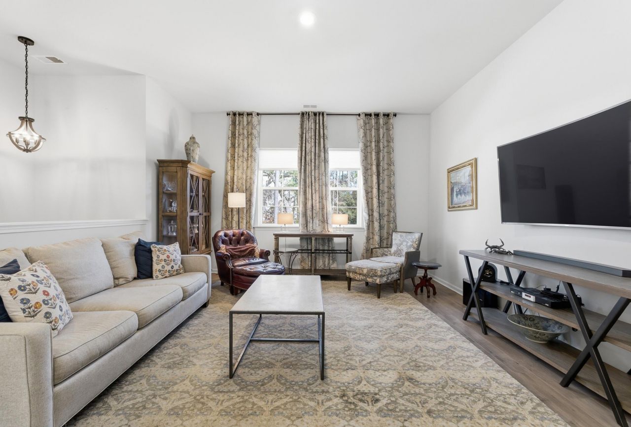 147 Claret Cup Way Photo 4