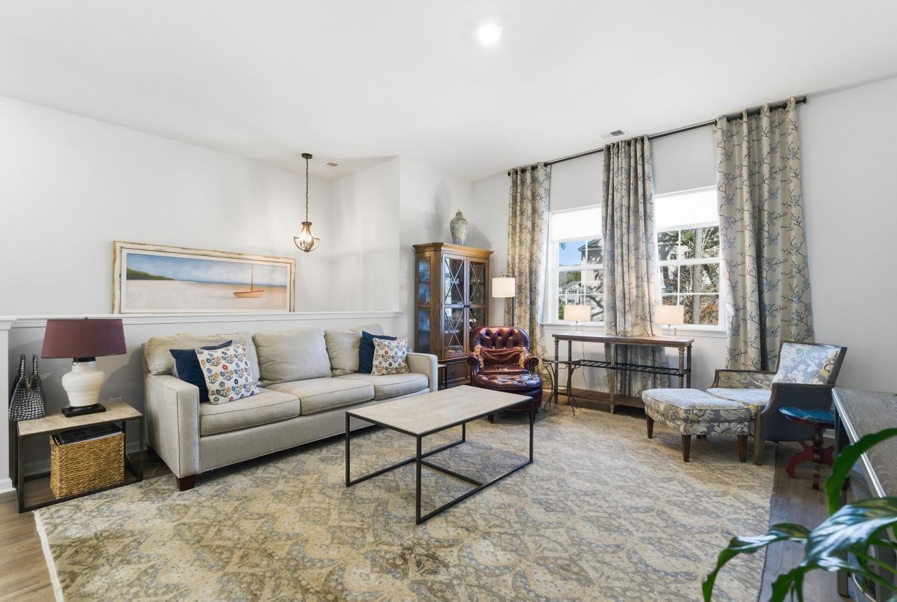 147 Claret Cup Way Photo 5