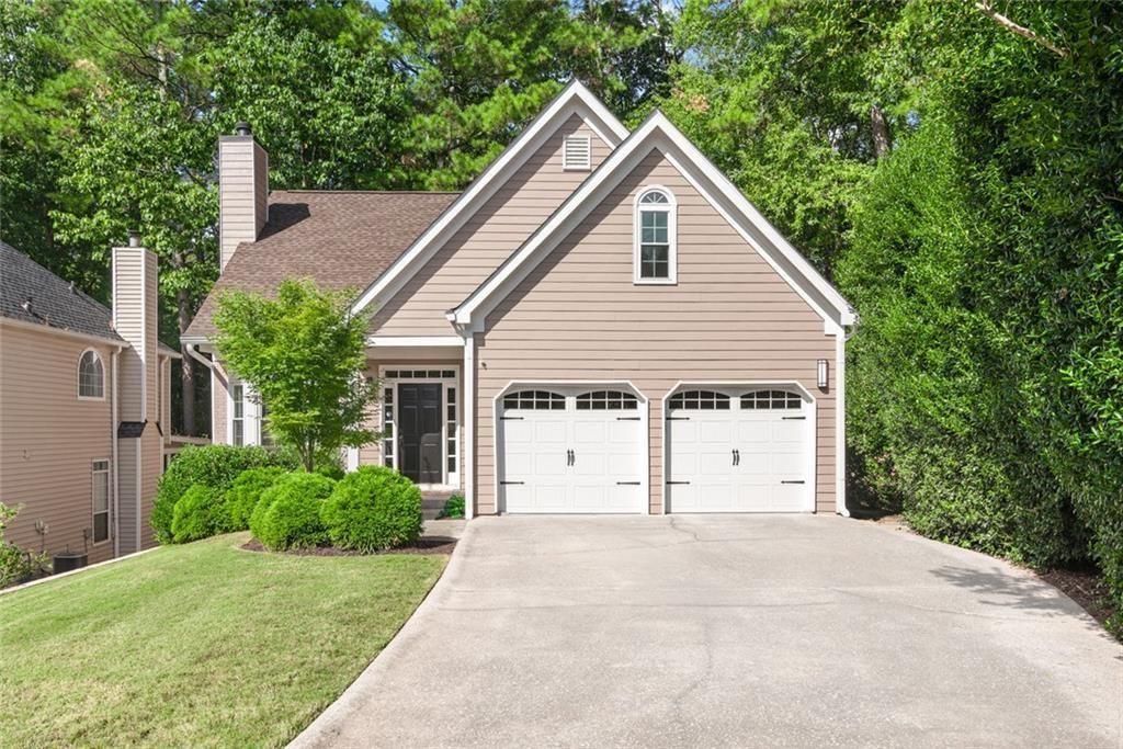 555 S Riversong Lane, Alpharetta, GA 30022 Main Photo
