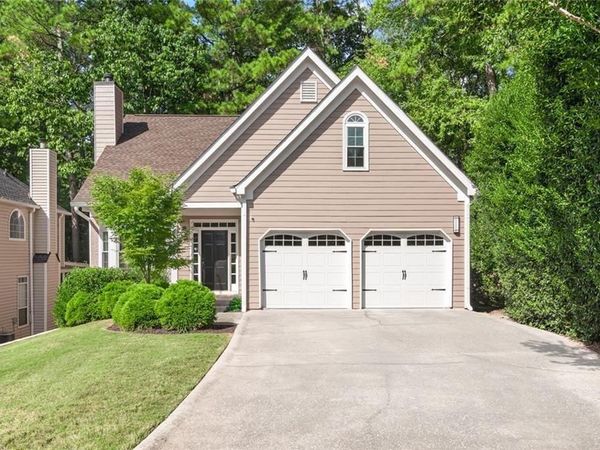 555 S Riversong Lane , Alpharetta, GA 30022