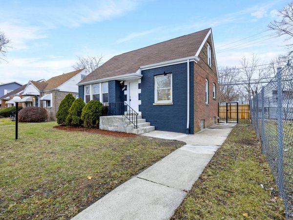 8508 S Wallace Street, Chicago, IL 60620