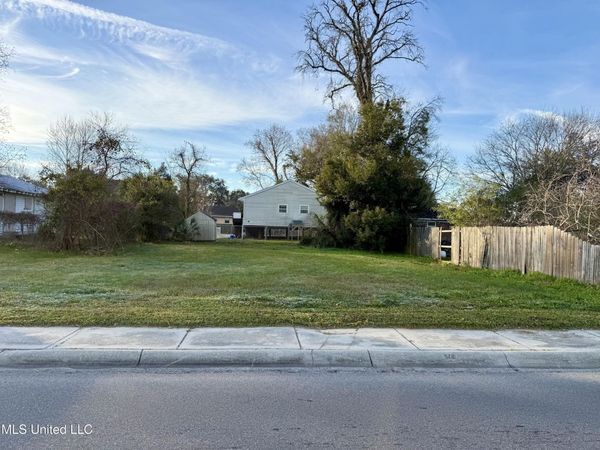 561 Esters Boulevard, Biloxi, MS 39530