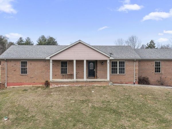 6301 W Newton Stewart Road, Taswell, IN 47175