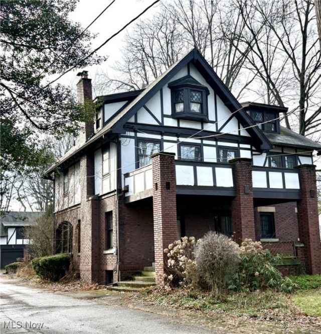 607 Copley Road, Akron, OH 44320 Main Photo