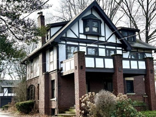 607 Copley Road, Akron, OH 44320