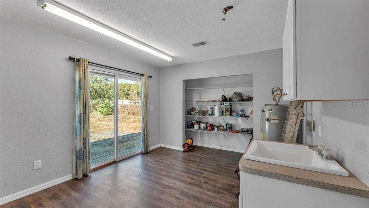 508 N Saint Cloud Avenue, Valrico, FL 33594 Photo