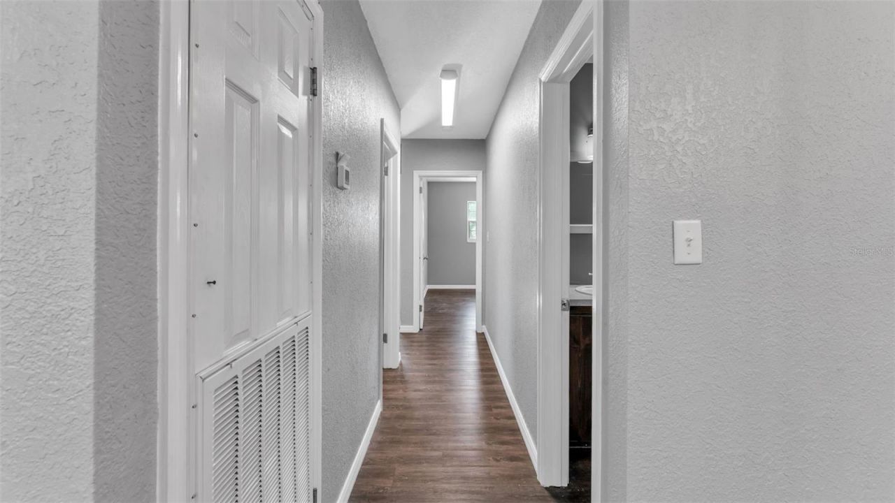 508 N Saint Cloud Avenue, Valrico, FL 33594 Photo