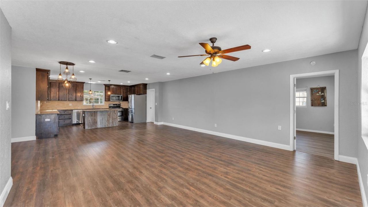 508 N Saint Cloud Avenue, Valrico, FL 33594 Photo