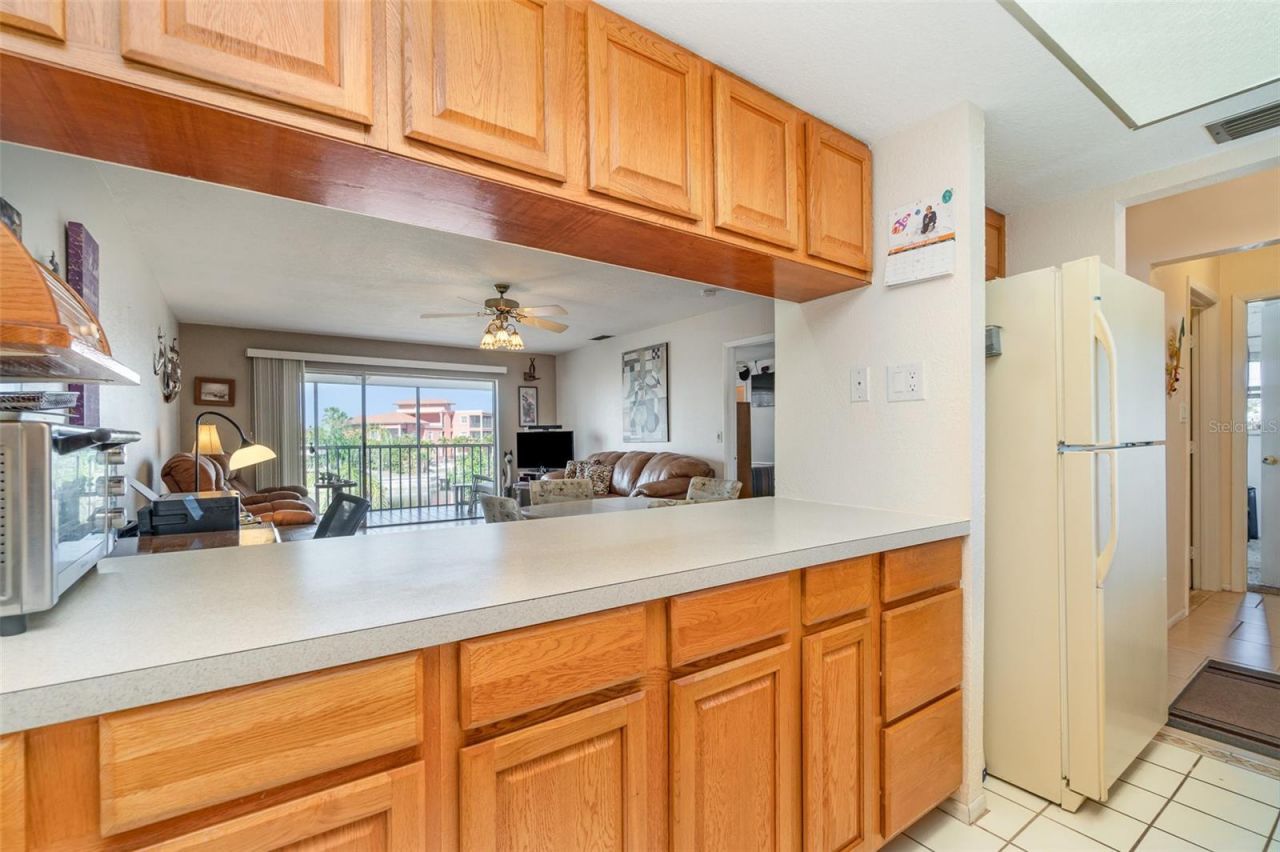 2700 Magdalina Drive, Unit 2B, Punta Gorda, FL 33950 Photo
