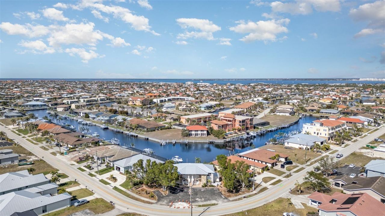 2700 Magdalina Drive, Unit 2B, Punta Gorda, FL 33950 Photo