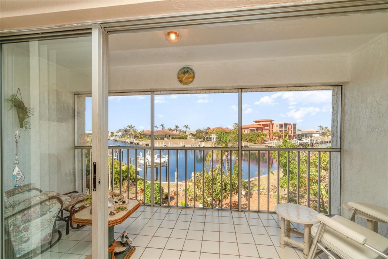 2700 Magdalina Drive, Unit 2B, Punta Gorda, FL 33950 Photo