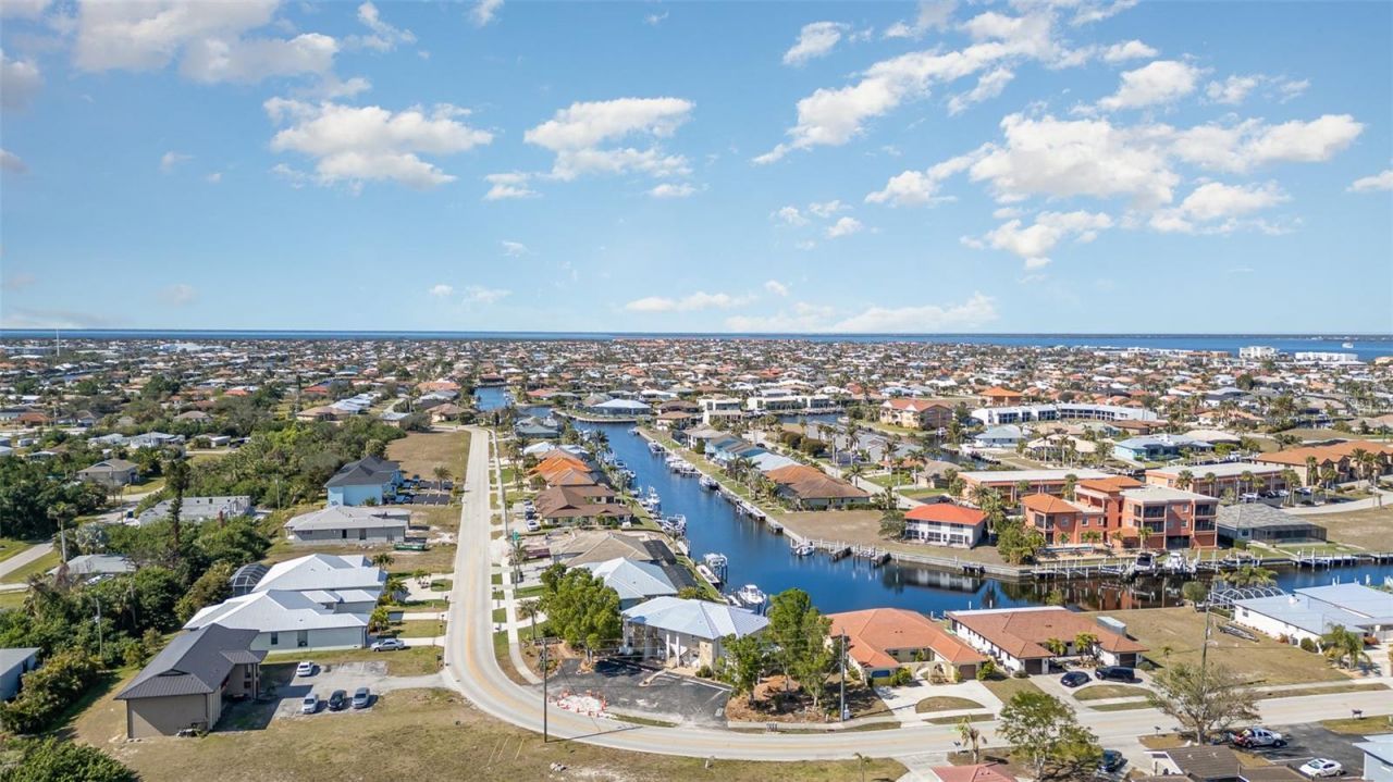 2700 Magdalina Drive, Unit 2B, Punta Gorda, FL 33950 Photo