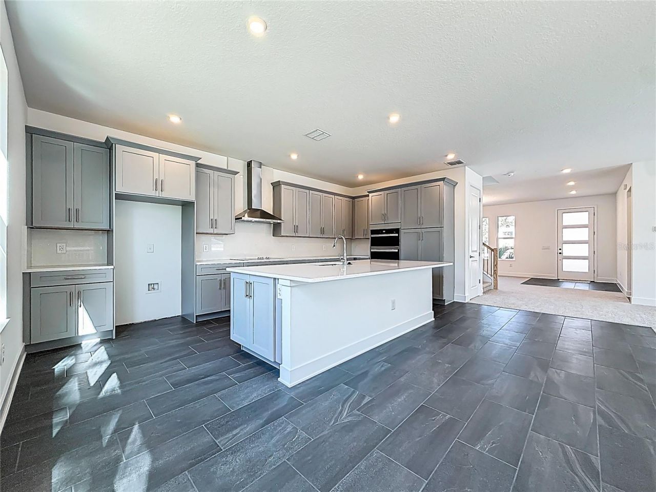 4732 W Wallcraft Avenue, Tampa, FL 33611 Photo