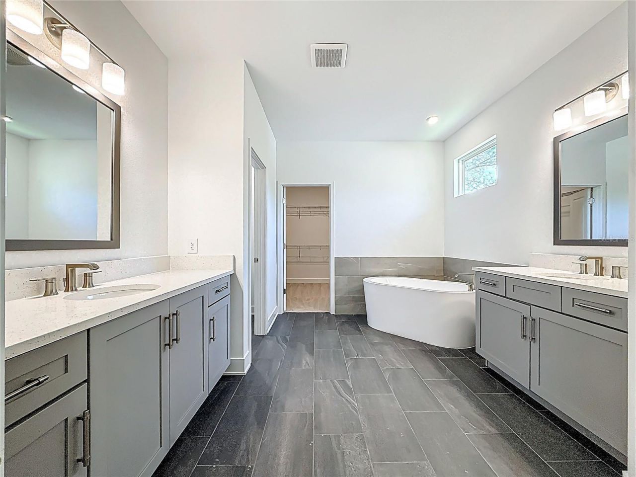 4732 W Wallcraft Avenue, Tampa, FL 33611 Photo