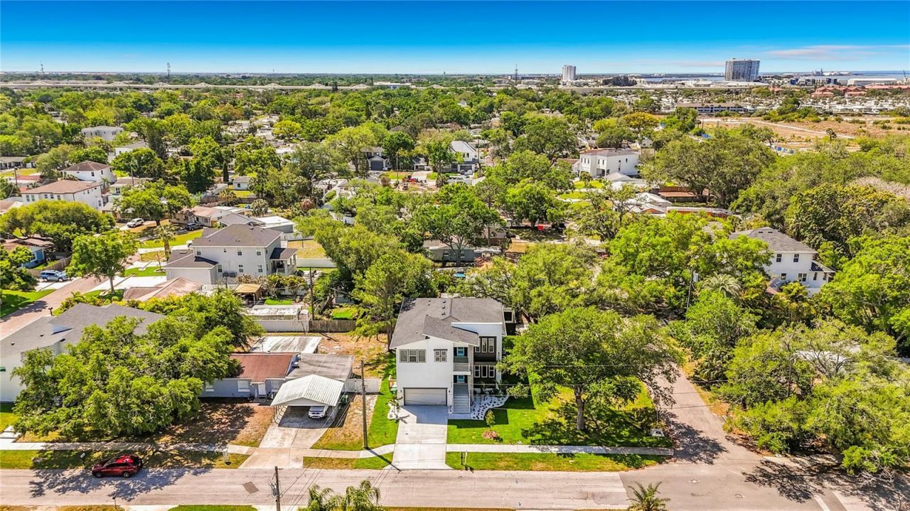 4732 W Wallcraft Avenue, Tampa, FL 33611 Photo