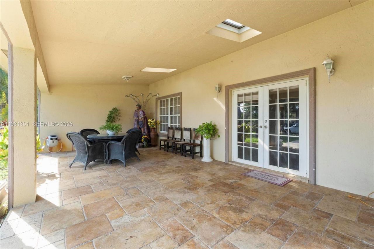 Please Call For Address, Miami, FL 33196 Photo