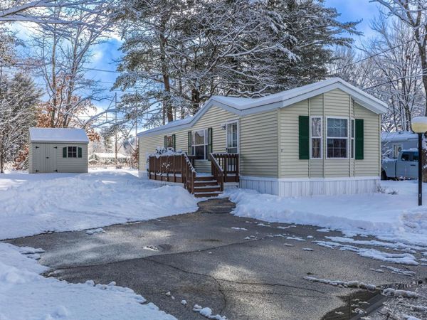 27 Melrose Drive, Rochester, NH 03868