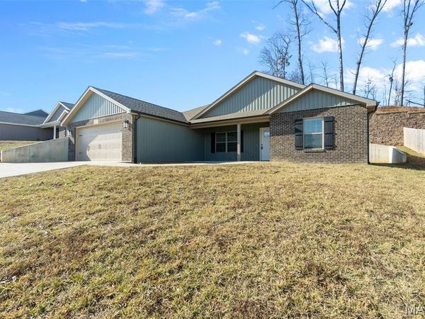983 Rifle Drive, Cape Girardeau, MO 63701