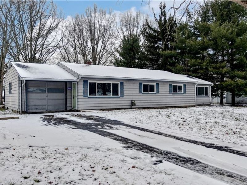 10645 Wilma Avenue NE, Alliance, OH 44601 Photo 1