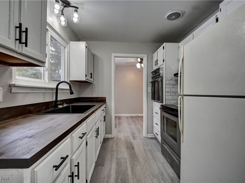 10645 Wilma Avenue NE, Alliance, OH 44601 Photo 11