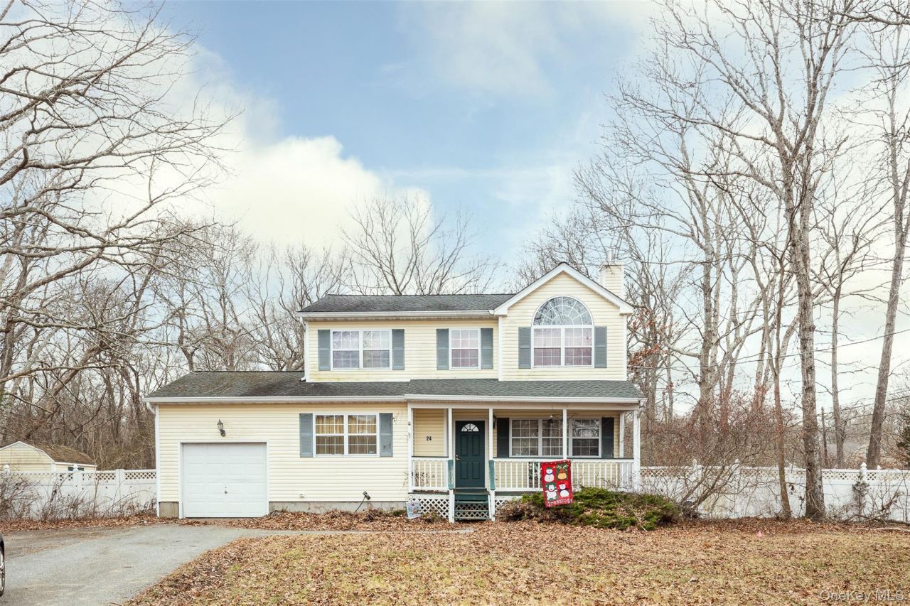 24 Lonscreek Place, Mastic Beach, NY 11951 Main Photo
