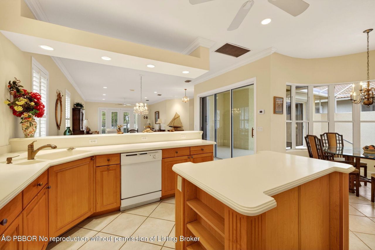 3305 Caracal Drive, Fort Pierce, FL 34949 Photo