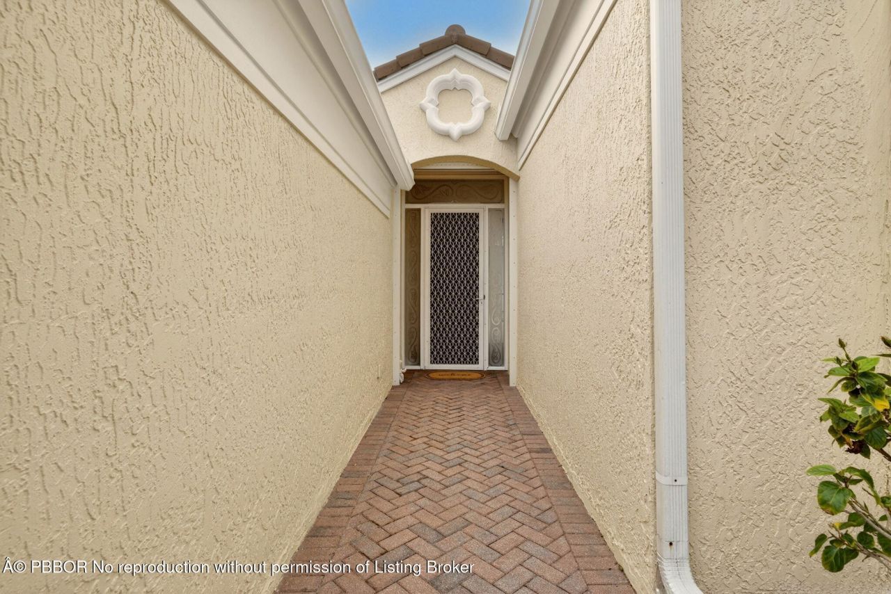 3305 Caracal Drive, Fort Pierce, FL 34949 Photo