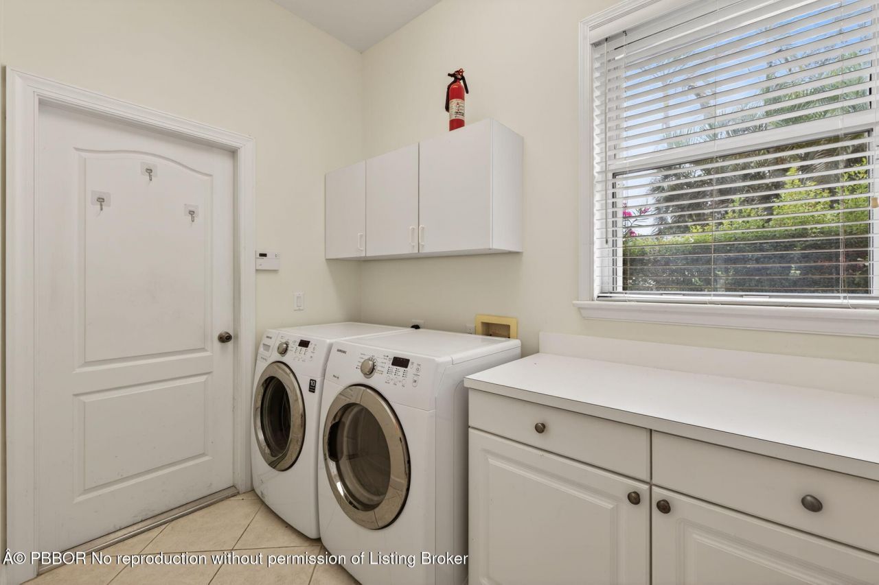 3305 Caracal Drive, Fort Pierce, FL 34949 Photo