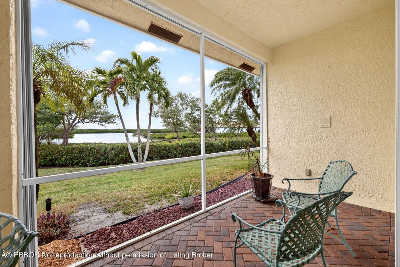 3305 Caracal Drive, Fort Pierce, FL 34949 Photo