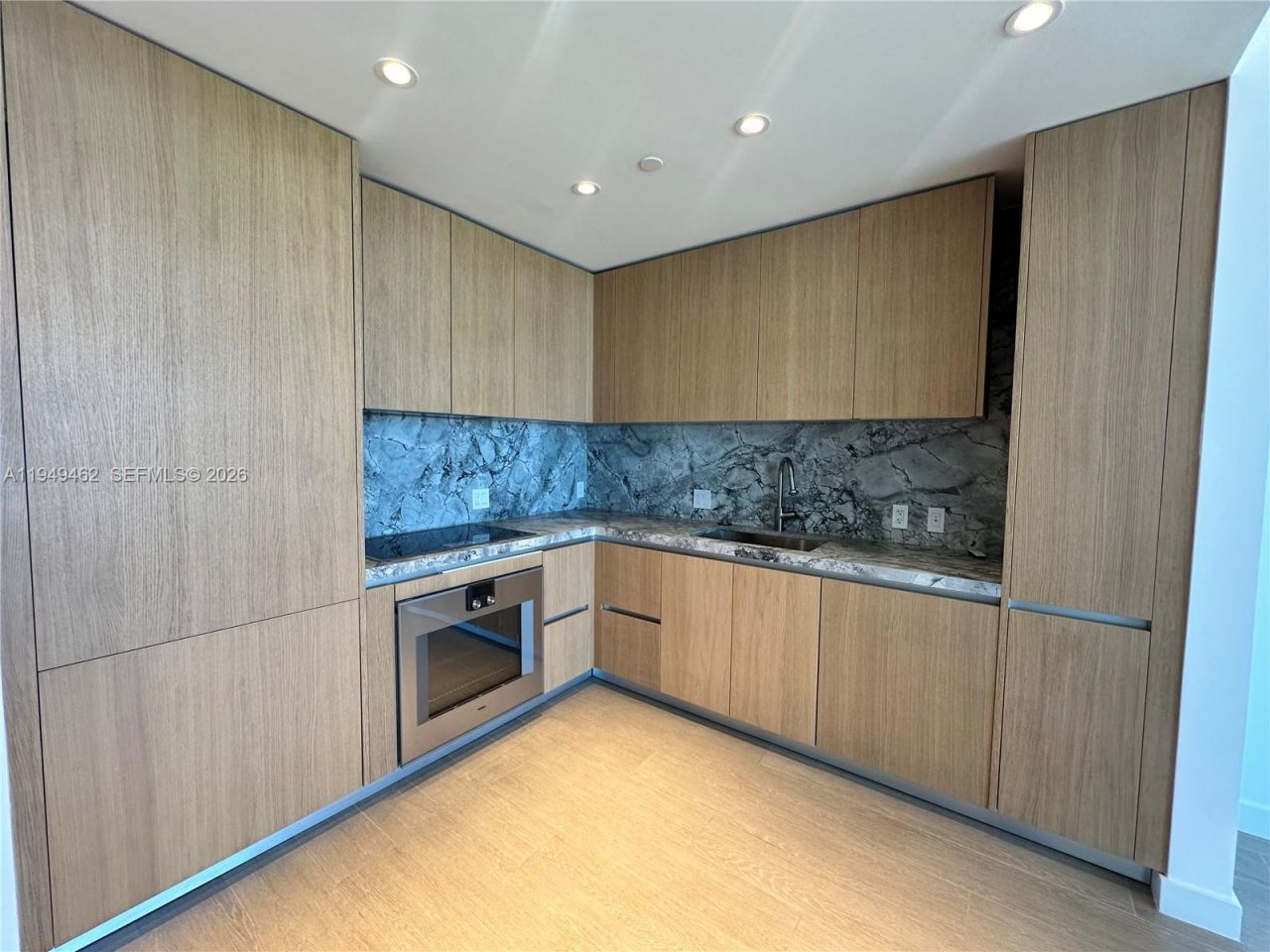 500 Alton Rd , Unit 1408, Miami Beach, FL 33139 Photo