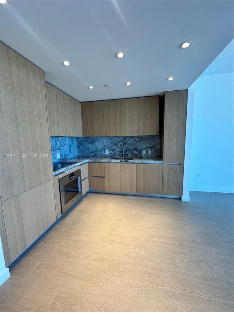 500 Alton Rd , Unit 1408, Miami Beach, FL 33139 Photo