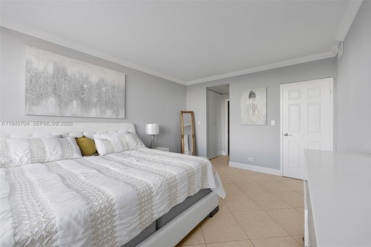 7441 Wayne Ave, Unit 2B, Miami Beach, FL 33141 Photo