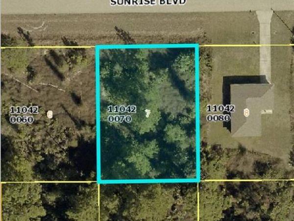 716 Sunrise BLVD , LEHIGH ACRES, FL 33974