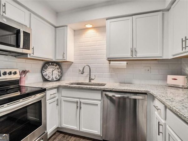 94 Rosaire Place NW, Atlanta, GA 30327