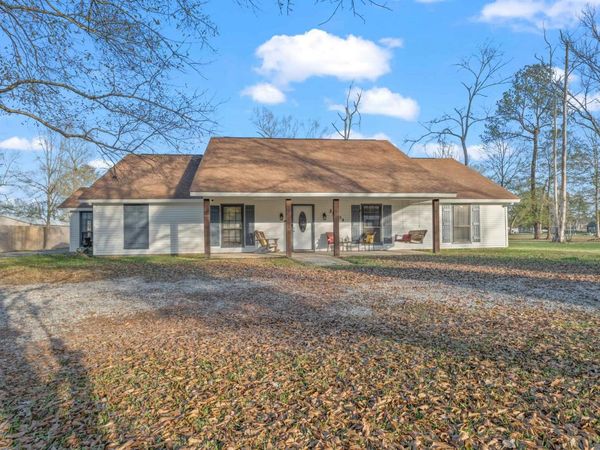 31204 Dunn Rd, Denham Springs, LA 70726