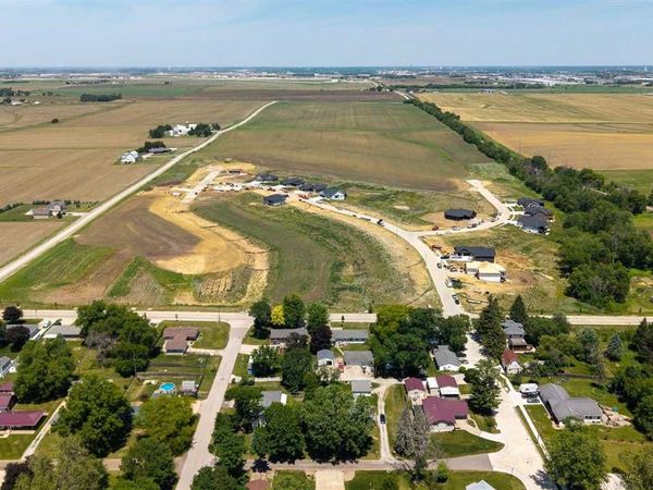 111 Howard Avenue NW, Swisher, IA 52338