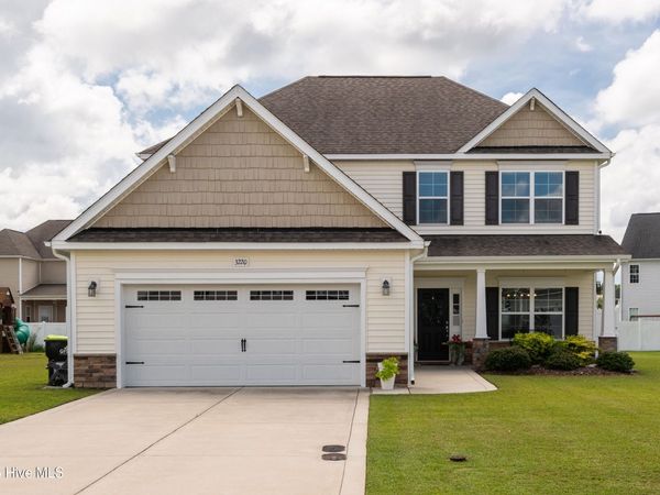 3220 Dandelion Drive, Grimesland, NC 27837