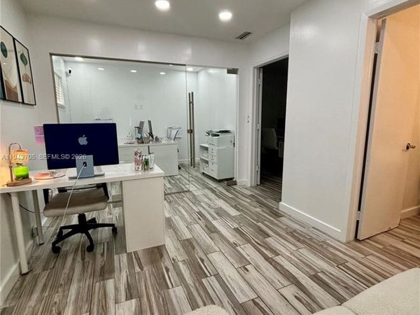 12392 SW 82nd Ave, Unit 12392A, Pinecrest, FL 33156