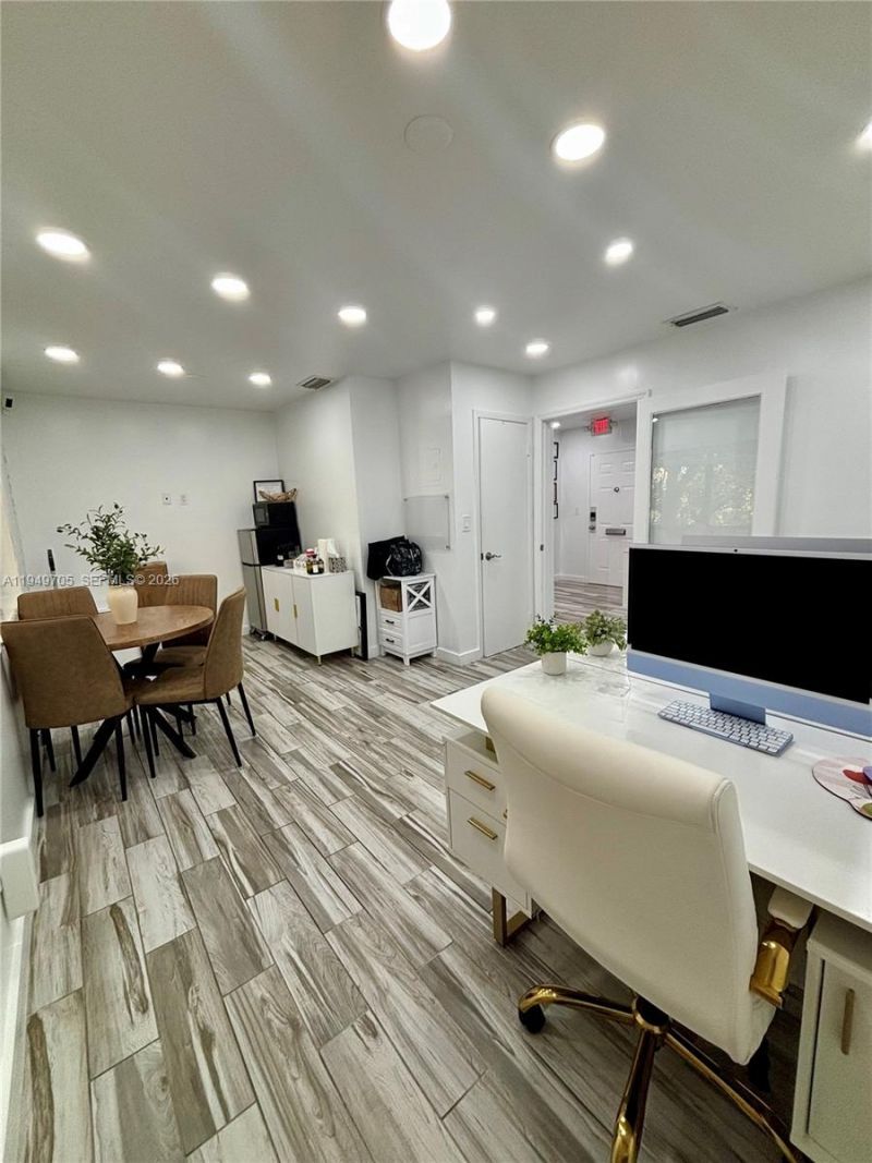 12392 SW 82nd Ave, Unit 12392A, Pinecrest, FL 33156 Photo