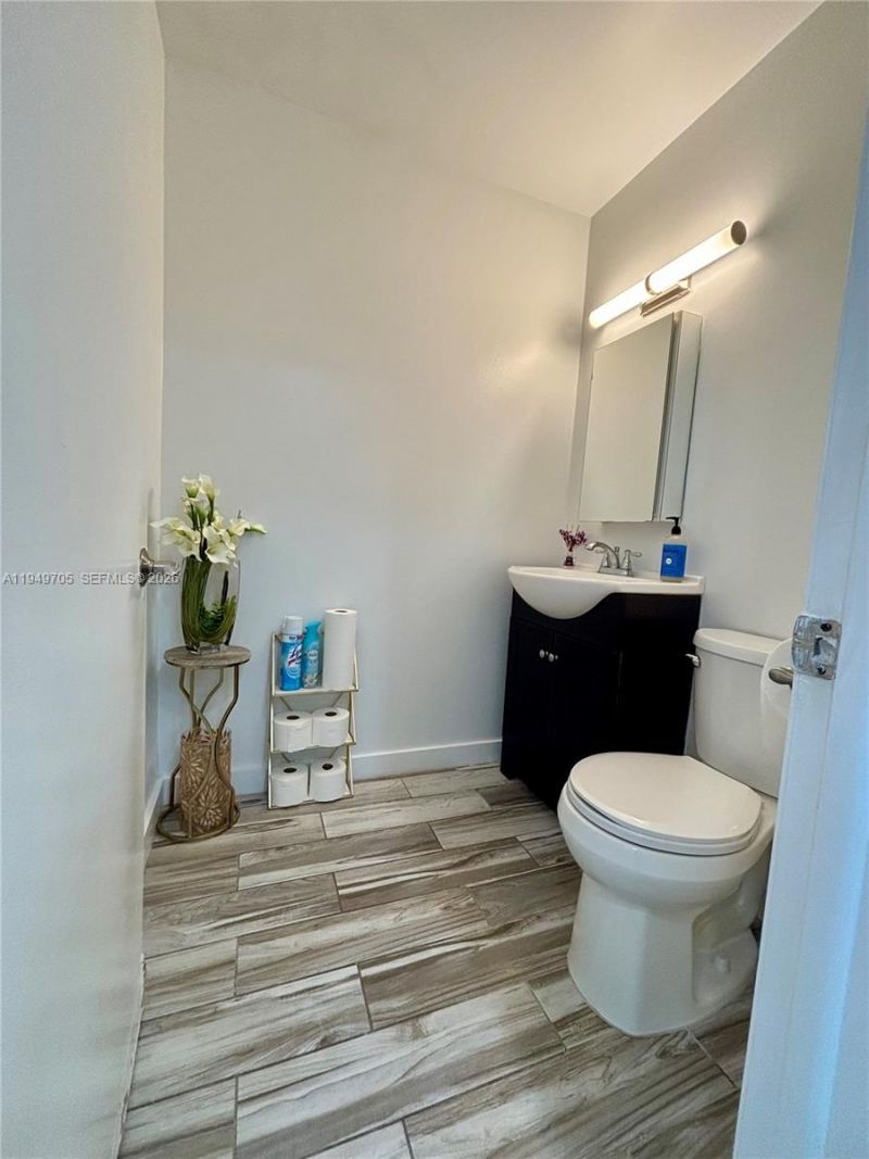 12392 SW 82nd Ave, Unit 12392A, Pinecrest, FL 33156 Photo