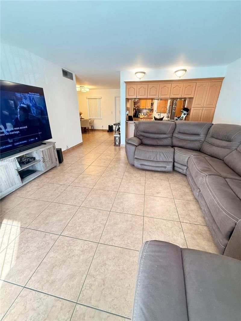 5790 Stirling Rd, Unit 104, Hollywood, FL 33021 Photo