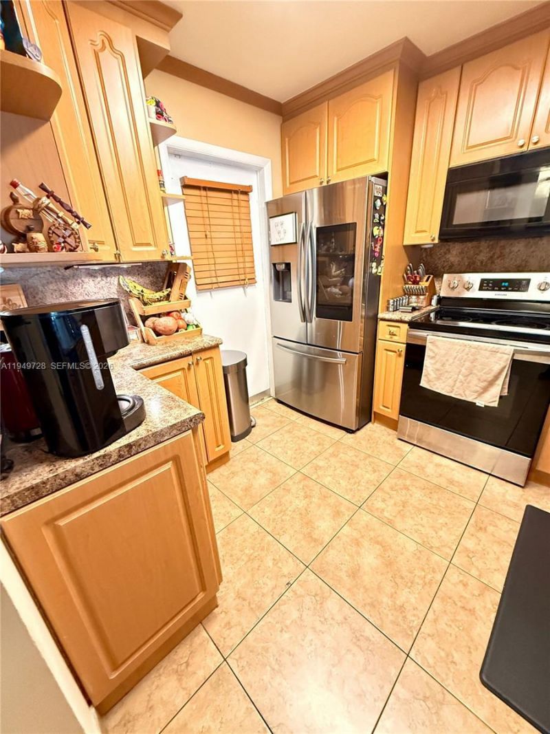 5790 Stirling Rd, Unit 104, Hollywood, FL 33021 Photo