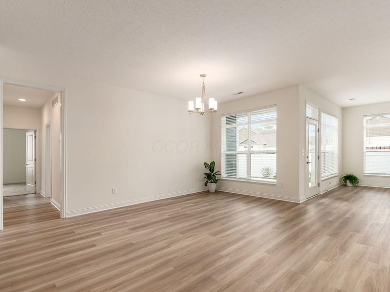 5176 Clarewood Lane, Dublin, OH 43016 Photo 3